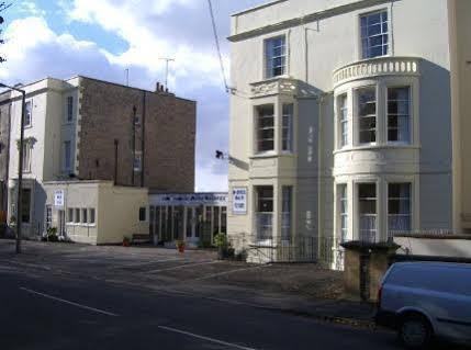 The Highcliffe Hotel 克利夫登 外观 照片